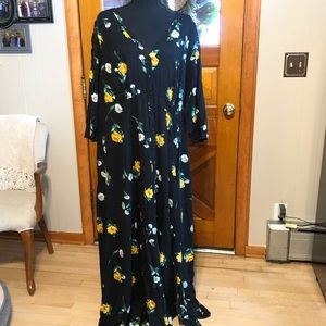 Torrid floral maxi dress